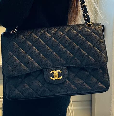 chanel a vendre.